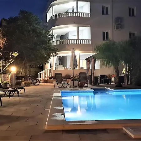 Stella * Rogoznica (Sibenik-Knin)