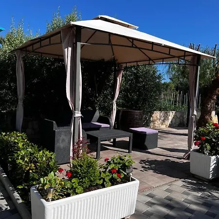 Stella * Rogoznica (Sibenik-Knin)